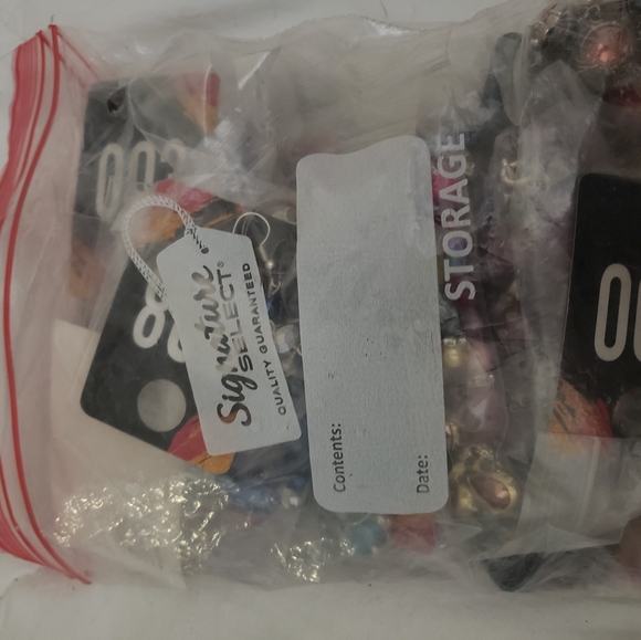 45+pc 1.5lb. Wareable beaded jewelry lot#2 - Picture 2 of 2